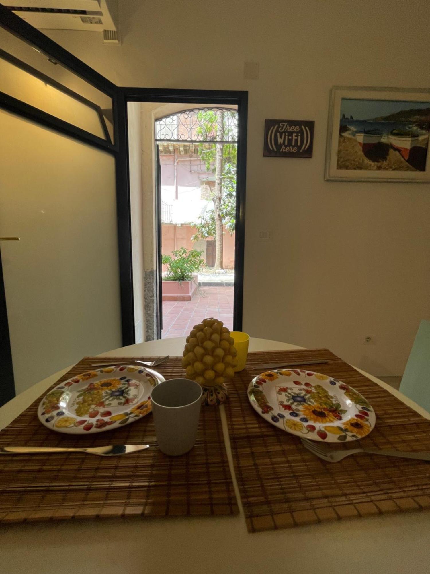 Apartamento Corte Capuana Catania Exterior foto
